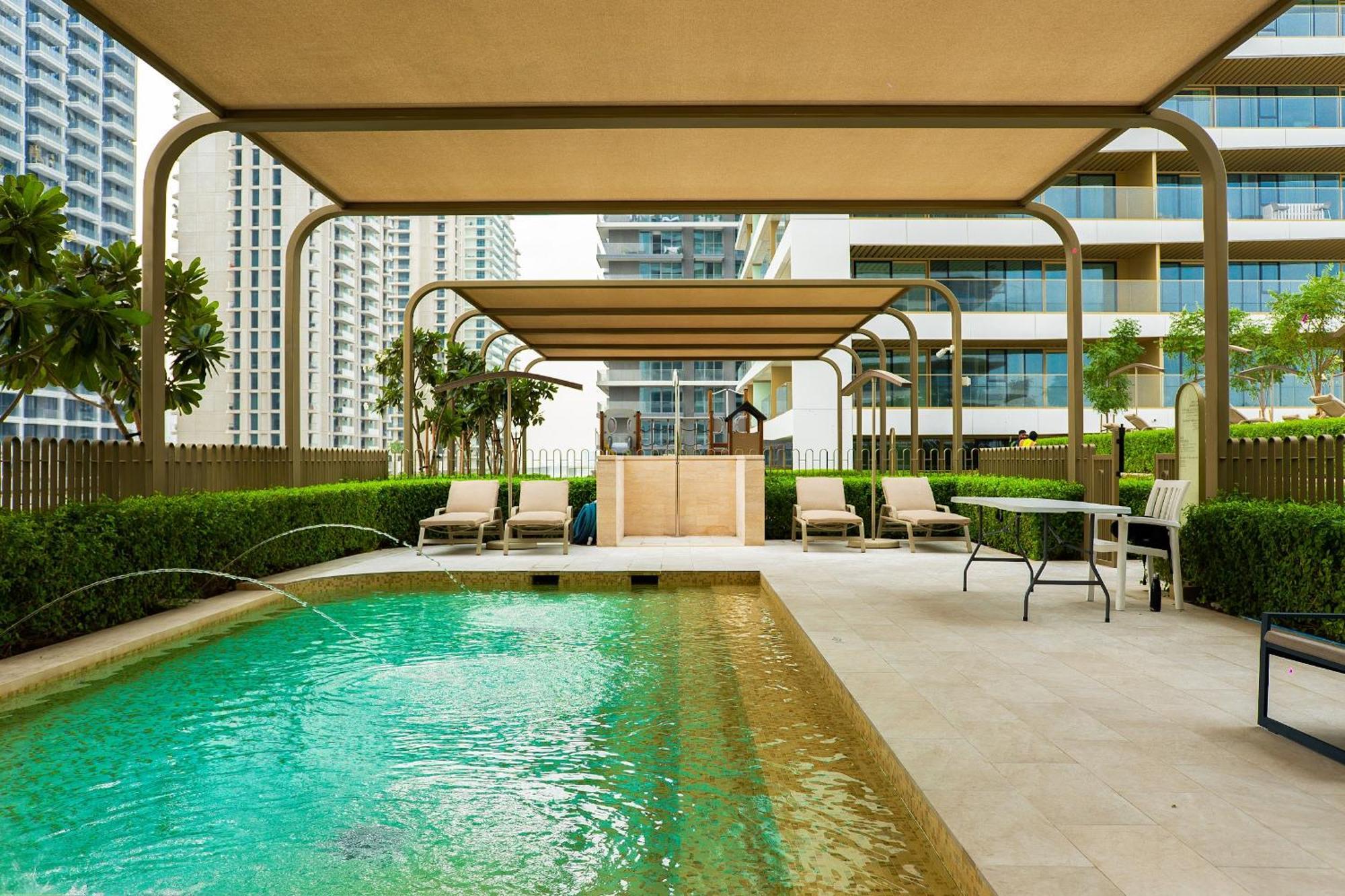 Live On A Private - Sea View 2br Near Marina