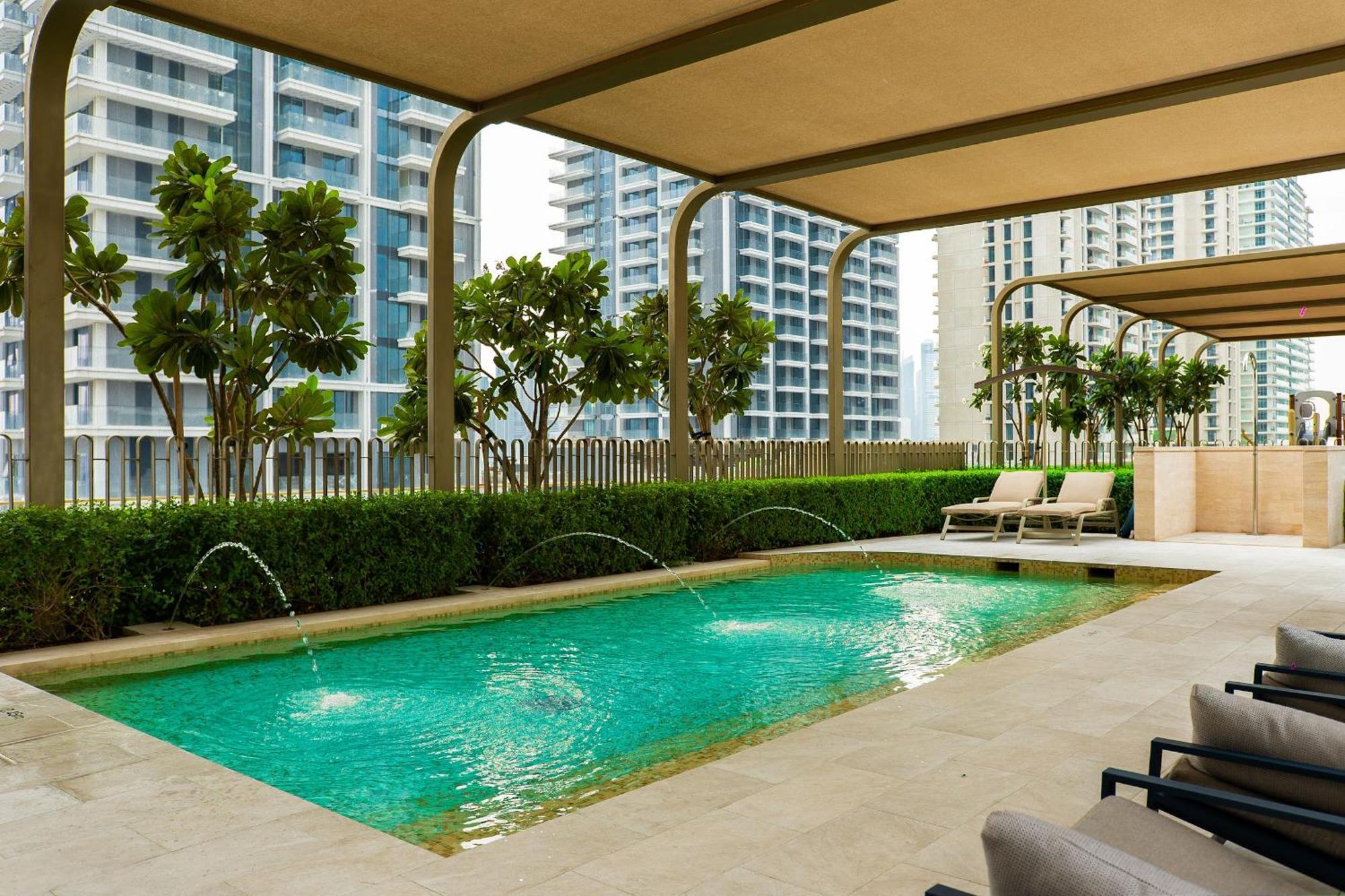 Live On A Private - Sea View 2br Near Marina Apartment