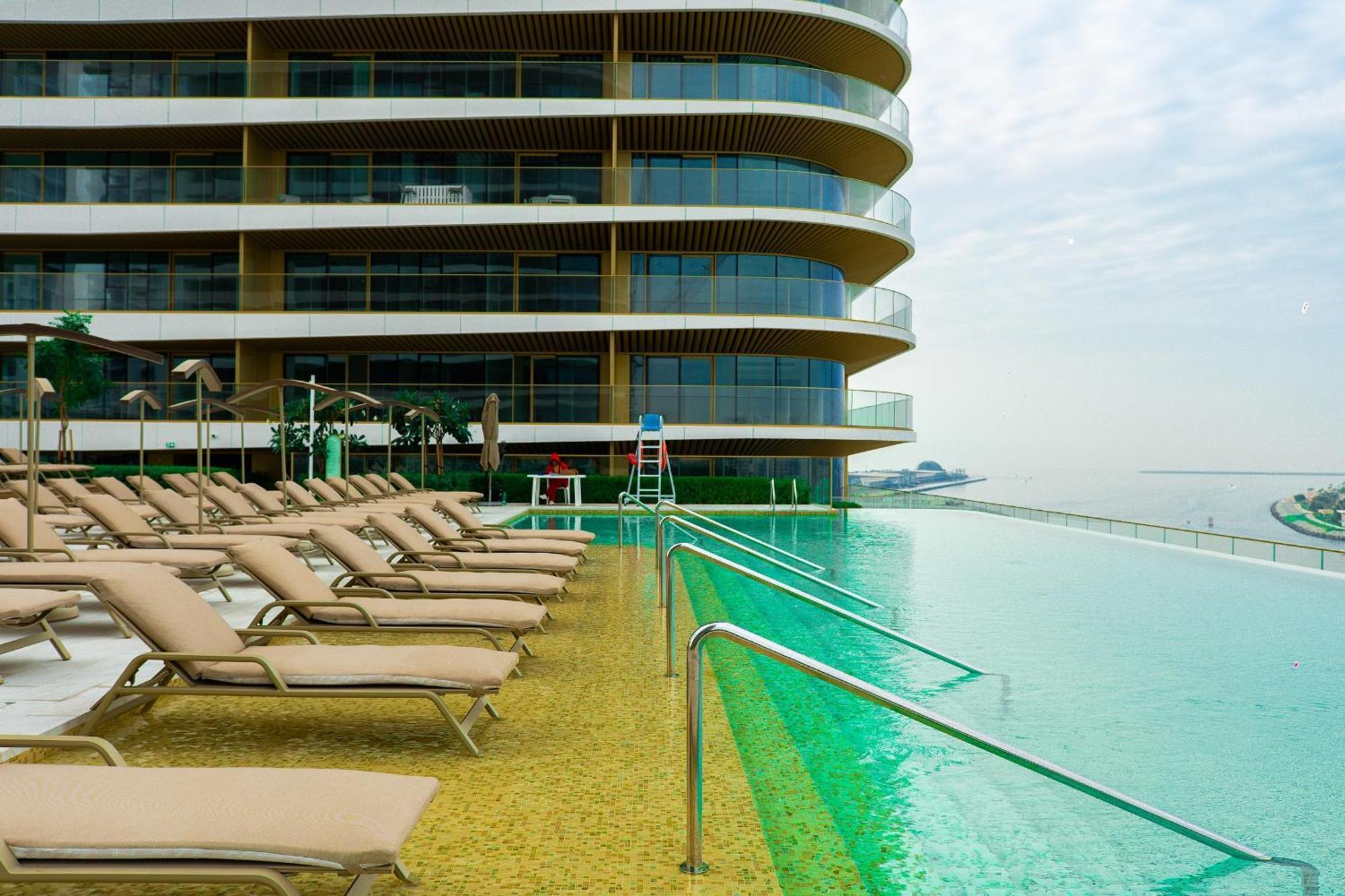 Apartment Live On A Private - Sea View 2br Near Marina Dubai