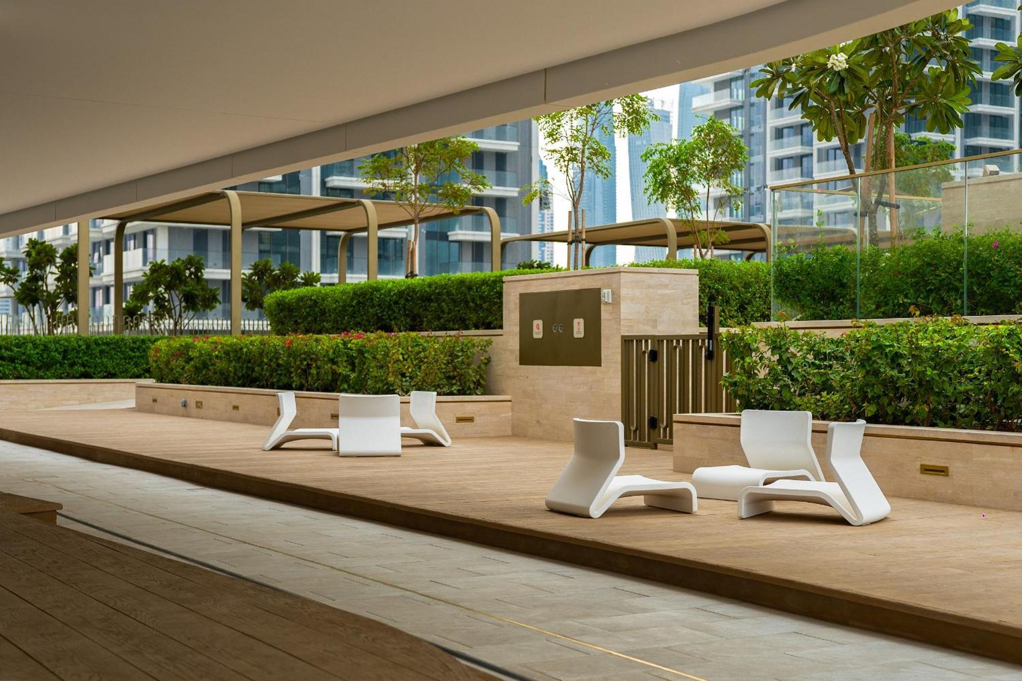 Live On A Private - Sea View 2br Near Marina *