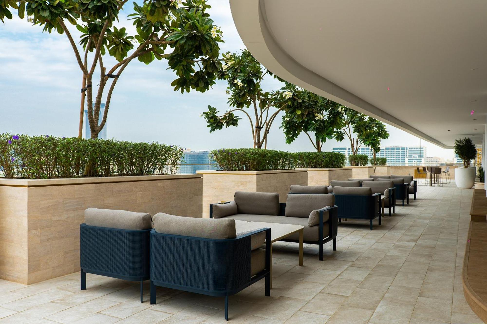 Apartment Live On A Private - Sea View 2br Near Marina