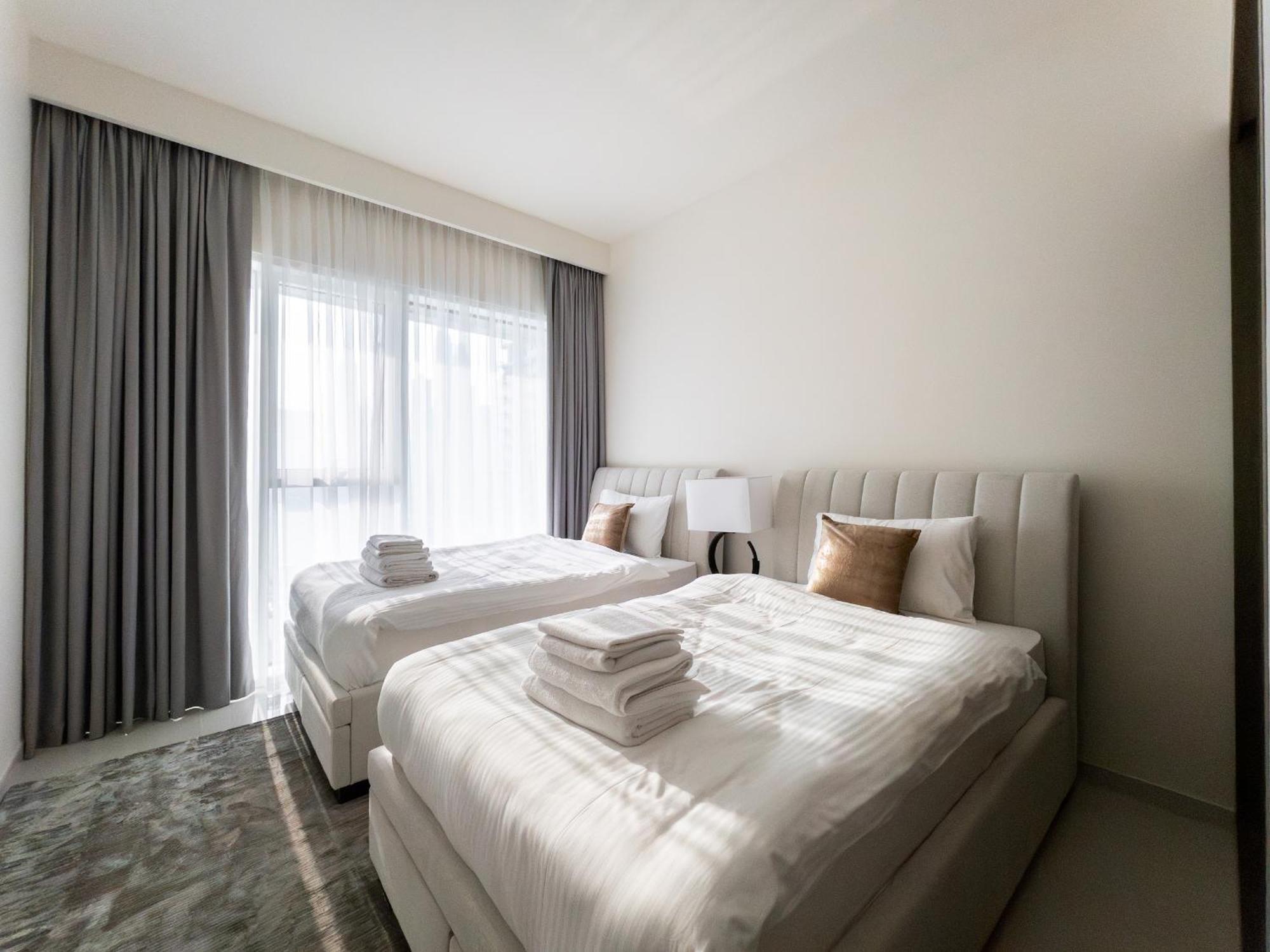 Live On A Private - Sea View 2br Near Marina Apartment