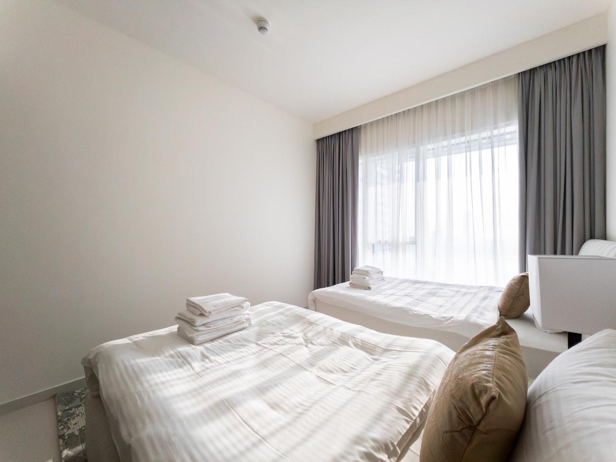 Apartment Live On A Private - Sea View 2br Near Marina Dubai