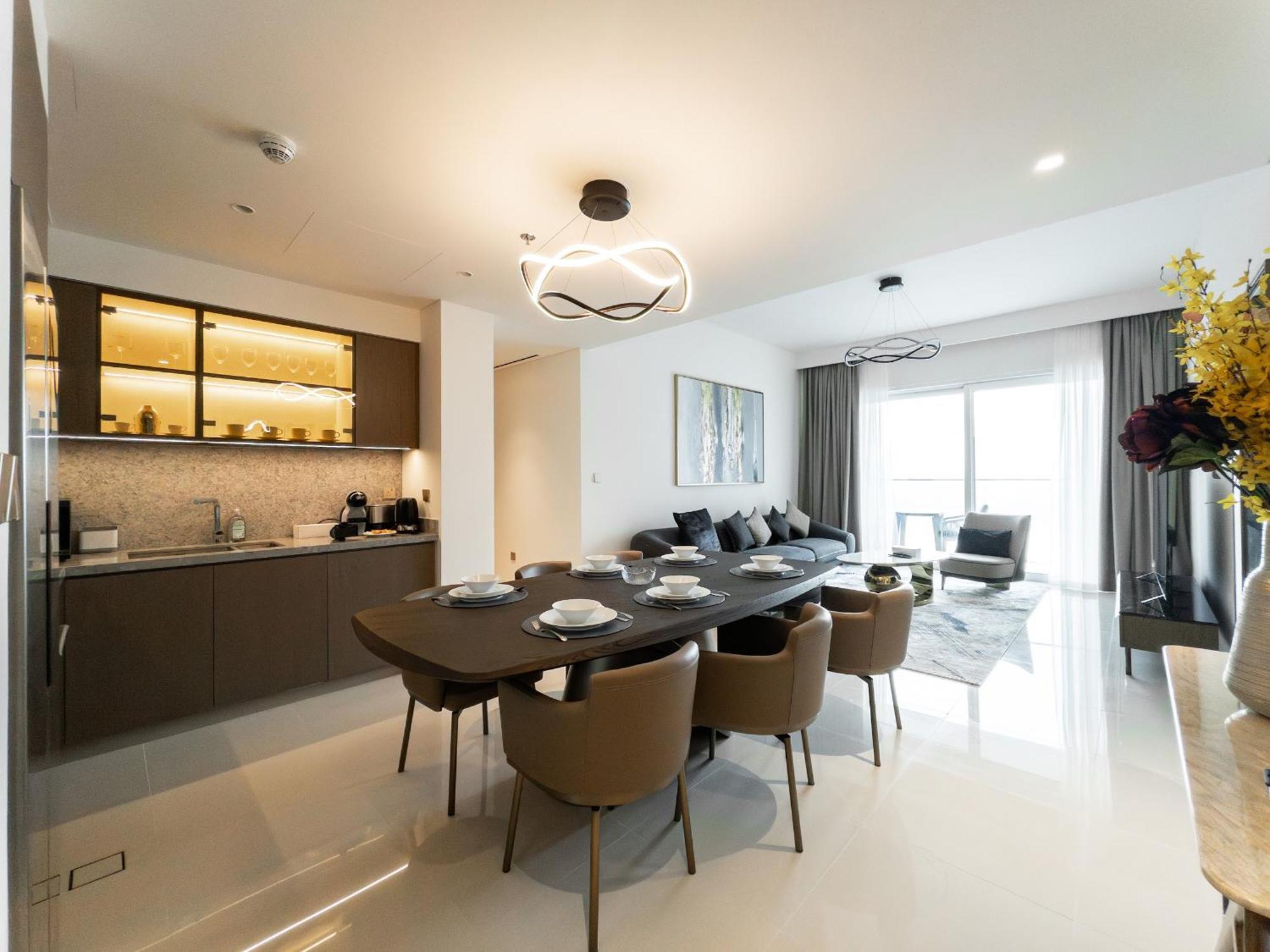 Live On A Private - Sea View 2br Near Marina Dubai